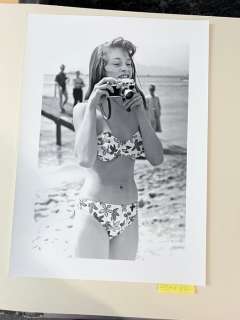 Brigitte Bardot Iconics- Collection - Collector Image - Size 59x42 cm - 100% new - Stamp & sign 2/20 Never Exposed - Baryta - Flat shipped ! - No carton tube - | Catawiki