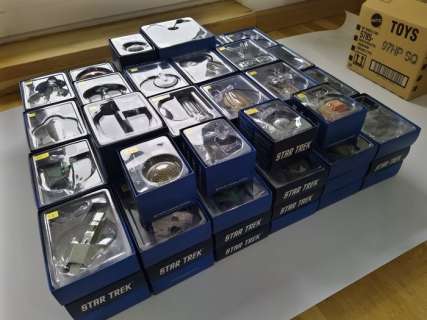 Star Trek - Collection of 86 Model Starships in original boxes with folders (German) - Eaglemoss | Catawiki
