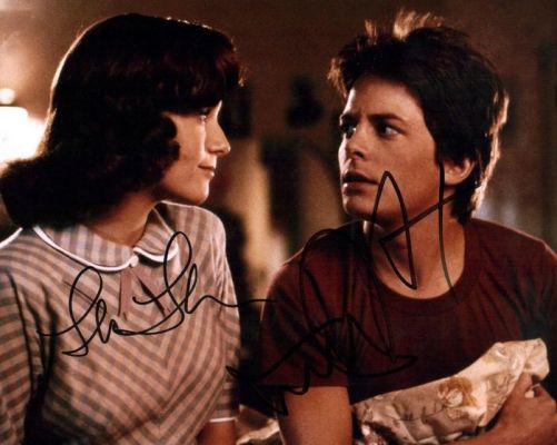 Back to the Future - Double signed by Michael J Fox & Lea Thompson - 8x10" - with JSA Certified CO | Catawiki