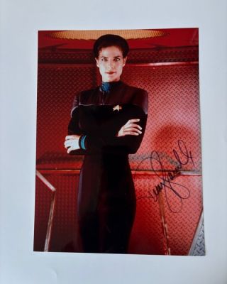 Star Trek - Signed by Terry Farrell | Catawiki