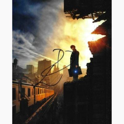 Fantastic Beasts - Signed by Eddie Redmayne (Newt Scamander) | Catawiki