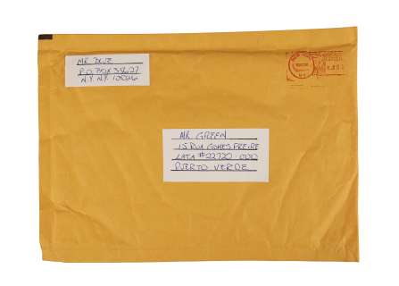 THE INCREDIBLE HULK - Bruce Banner‘s (Edward Norton) Envelope