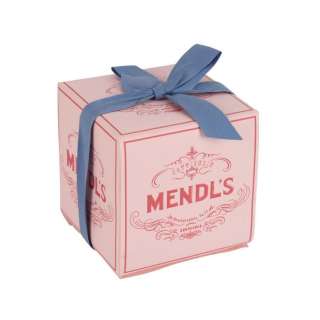 THE GRAND BUDAPEST HOTEL (2014) - Lot #1176 : Mendl‘s Patisserie Box