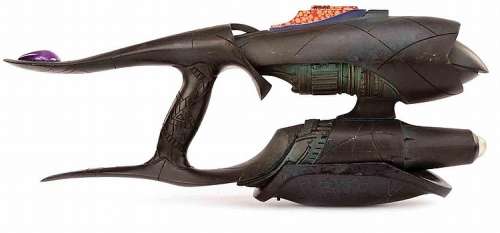 Stargate SG-1 hero illuminating "TER" (Trans-Phase Eradication Rod) weapon. | Profiles in History