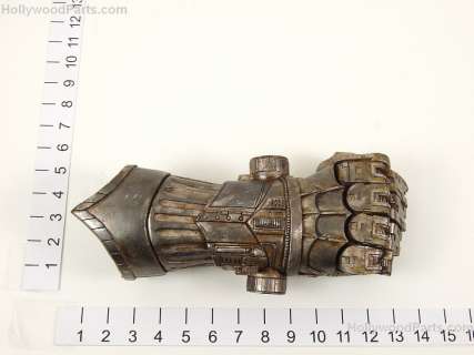 BRIDGE TO TERABITHIA JESS‘ (JOSH HUTCHERSON) HERO FIST | Hollywood Parts