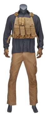 Lot 779 - SICARIO - DAY OF THE SOLDADO: JOSH BROLIN "MATT GRAVER" HERO UNIFORM (WITH DVD)