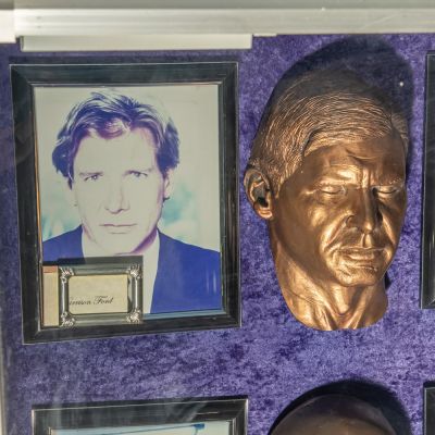 Lot 1070 - Harrison Ford Life Mask | misc / divers
