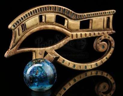 Gods of Egypt (2016) - Lot 82 - Light-Up Eye of Horus and Mount