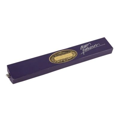 HARRY POTTER SERIES (2001-2011) - Lot #596 : The Alan Rickman Archive: Gifted Ollivander‘s Wand Box Autographed by Alan Rickman