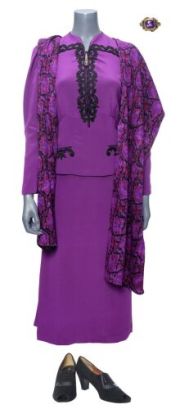 THE HOUSE WITH A CLOCK IN ITS WALLS (2018) - Lot #797 : Florence Zimmerman‘s (Cate Blanchett) Screen-Matched Garden Ensemble