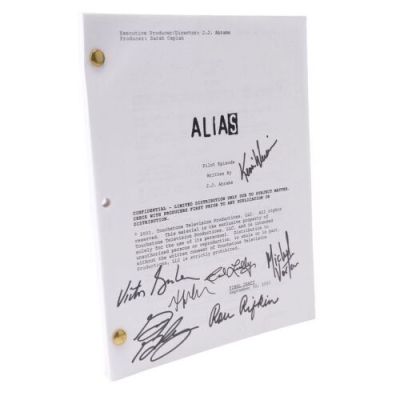 ALIAS (T.V. SERIES, 2001-2006) - Lot #2005 : Cast-Autographed Final Draft "Pilot" Script