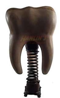 Lot 91 - Django Unchained (2012) - Schultz‘s (Christoph Waltz) Wagon Tooth