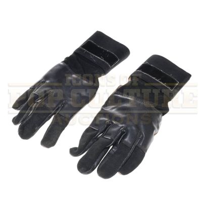 Lot 61 - Starship Troopers – Mobile Infantry Gloves – 56-72 | Icons of Pop Culture