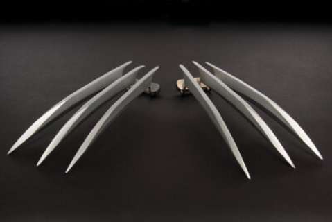 Hugh Jackman Pair of Wolverine Claws from X-Men Origins: Wolverine (TCF, 2003)....