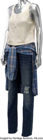 Lori Grimes (Sarah Wayne Callies), Signature Ensemble from The Walking Dead (AMC 2010-2022, Season 1).