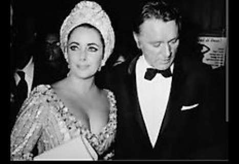 Elizabeth Taylor & Richard Burton - Autograph, Lot of 2 - PSA Certified | Catawiki
