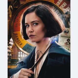 Fantasic Beasts - Fantasic Beasts - Signed by Katherine Waterston (Tina Goldstein)