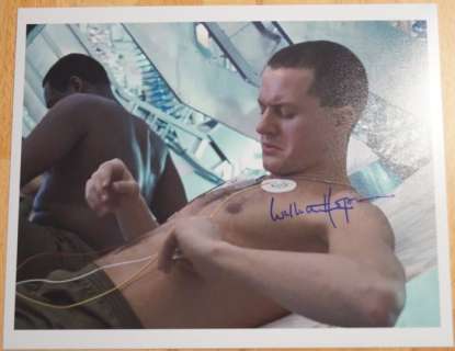 Aliens | Aliens - Fantastic Photograph of William Hope as Lieutenant S. Gorman - Autograph, Photo, Signed in person at Weekend of Hell + with 4 beautiful photos from the movie | Catawiki