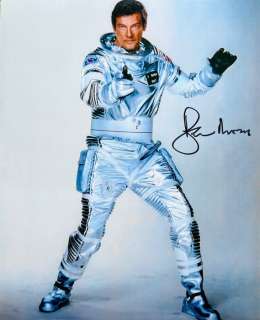 James Bond 007: Moonraker - Roger Moore, signed with COA | Catawiki