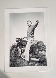 Steve McQueen - The Great Escape 1963 - Photographie - XL 60x42 cm - Gallery Stamp - Luxury Barita Paper | Catawiki
