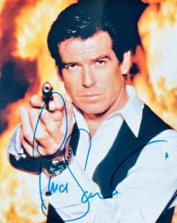 James Bond 007: GoldenEye - Signed by Pierce Brosnan (007) | Catawiki