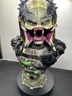 Predator | Catawiki