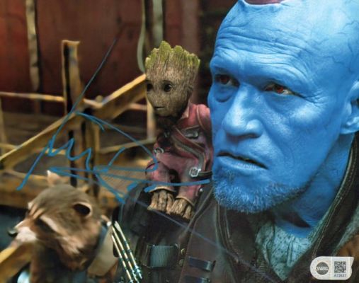 Guardians of the Galaxy - signed by Michael Rooker with SWAU COA - Avengers MARVEL | Catawiki