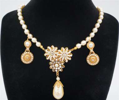 Faye Dunaway’s "Don Juan DeMarco" Jewelry Suite | GWS Auctions