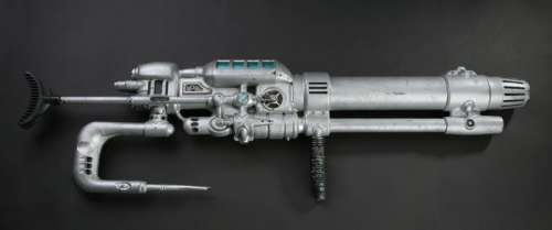 Prop assault rifle from Men in Black II | Blacksparrow