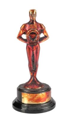 AMERICAN HORROR STORY (T.V. SERIES, 2011-2024) - Lot #464 : Martin Gamboa‘s (Kevin Fry) Bloodied Oscar®