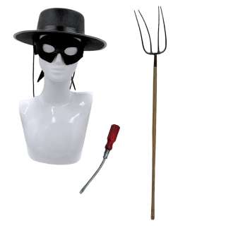 Dark Harvest Kelly Haines’s E’myri Crutchfield Hat, Mask, Pitch Fork & Screw Driver | VIP Fan Auctions