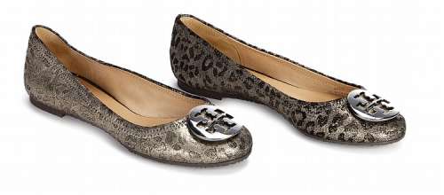 Lot 157 - (18) fashion shoes worn by "Rachel" and "Santana".