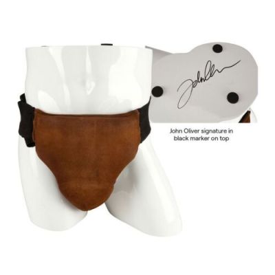 CINDERELLA MAN (2005)/LAST WEEK TONIGHT (T.V. SERIES, 2014-2026) - Lot #62 : Russell Crowe Collection: James J. Braddock‘s (Crowe) Heavyweight Championship Jockstrap with John Oliver-Autographed "The Jockstrap Saga" Bust