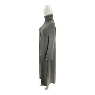 Saltburn Elspeth Catton (Rosamund Pike) Screen Worn Turtle Neck Dress Ch 20 Sc 173pt1 | VIP Fan Auctions