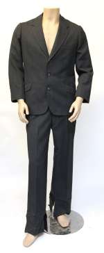 Lot 3184 - A Beautiful Mind (2001) - Christopher Plummer as Dr. Rosen, production made two-piece suite comprisi