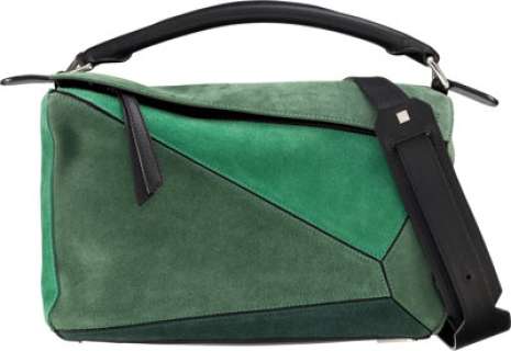 Gossip Girl (Max® Original, 2021-2023), Jordan Alexander "Julien Calloway" Loewe Puzzlebag from Season 1, Episode 3: "Lies Wide Shut." | Heritage