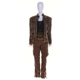 Lot 42 - Total Recall (2012) – Melina‘s (Jessica Biel) Outfit - 37-24