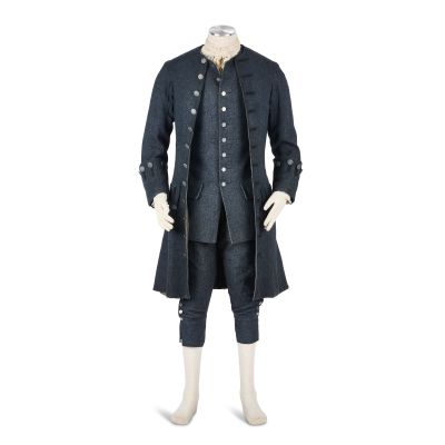 Lot 239 - ’The Cameron Suit’, worn by Jamie at River Run Season 4, Episode 2, ’Do No Harm’ 5 | Bonhams