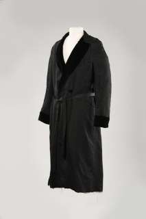 Lot 663 - Bela Lugosi Dr. Richard Vollin robe from The Raven