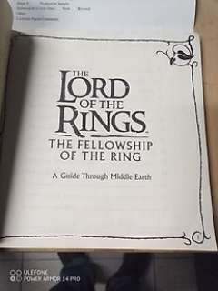 Lord of the Rings | Lord of the Rings - new line cinema - - Movie prop the fellowship of the rings characters, fonts and guidelines, embroidery, figures, flags and | Catawiki