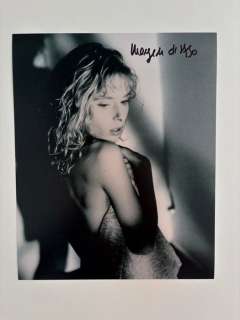 James Bond 007: The Living Daylights, Maryam D’Abo as "Kara Milovy" with B’BC Holographic COA | Catawiki