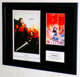 Willow - Val Kilmer (RIP 2025) (Madmartigan) Framed, signed + Certificate of Authenticity | Catawiki