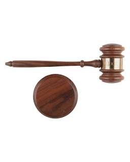 "A Time to Kill" Judge Omar Noose’s (Patrick McGoohan) Gavel with Base | Planet Hollywood Vault