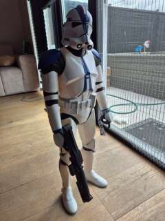 Star Wars - 501st clone trooper 80 cm with gun- jakks pacific - Big Fig 31 inch - Jakks Pacific | Catawiki