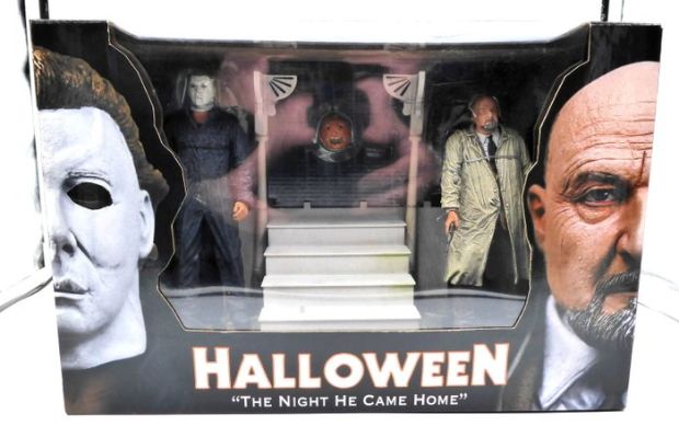 Halloween deluxe Boxed Set The Battle of Good & Evil Toys Figure Original box Anno 2000 NEW Horror - Neca | Catawiki