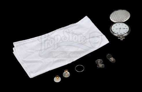 THE WOMAN IN BLACK - Arthur Kipps‘ (Daniel Radcliffe) Personal Effects