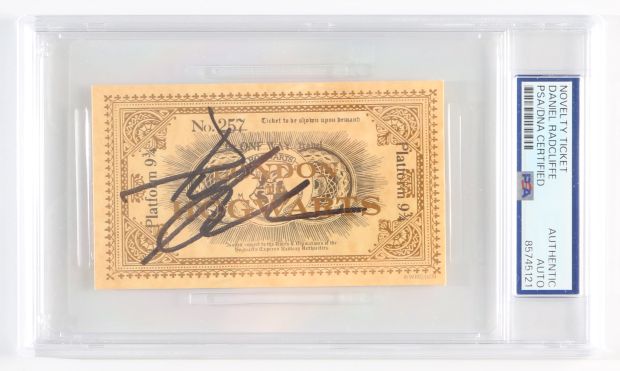 Daniel Radcliffe as Harry Potter in Harry Potter (PSA Encapsulated) Hogwarts Express Prop Replica Train Ticket | SWAU