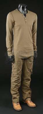 Dexter - Lot 1 - VARIOUS SEASONS - Dexter Morgan’s (Michael C. Hall) Stunt Stalking Costume