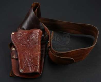 Community - Lot 54 - S2E23 - A Fistful of Paintballs: Annie Edison‘s (as portrayed by Alison Brie) Gun Holster