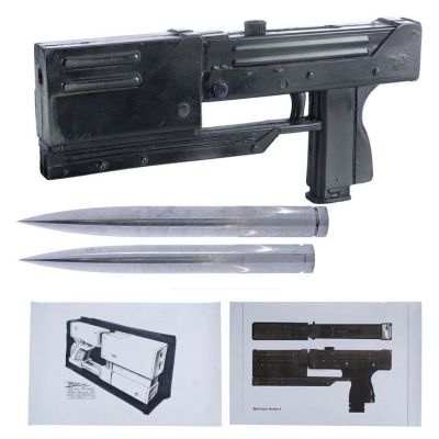 BLADE (1998) - Lot #80 : Blade‘s (Wesley Snipes) Stunt MAC-11 Machine Pistol and Pair of Aluminium Stakes